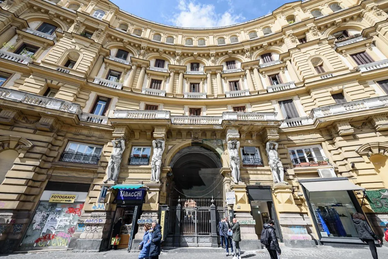 Apartment Piazza Nicola Amore 14 Naples Italy