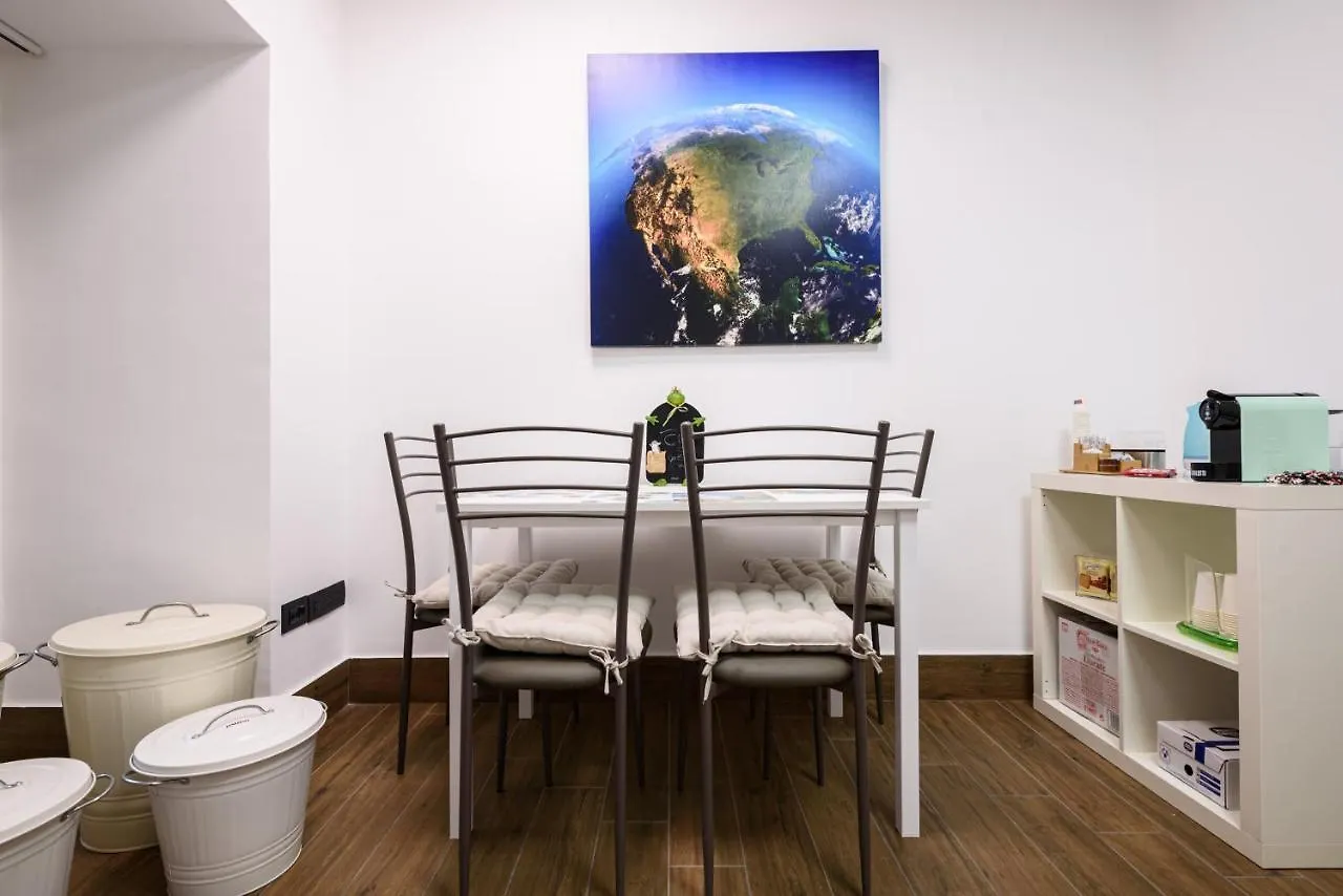 Apartment Piazza Nicola Amore 14 Naples Italy