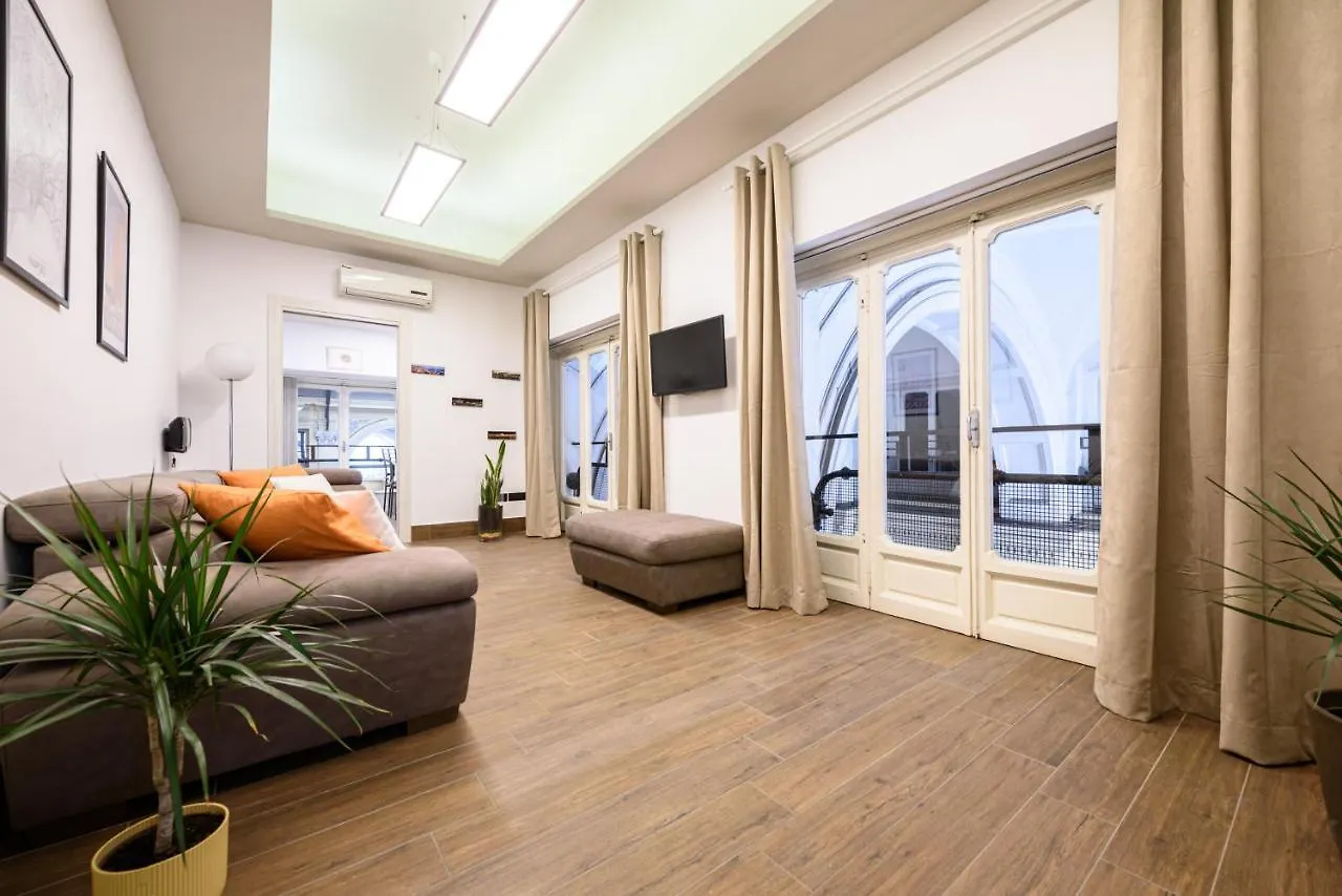 Apartment Piazza Nicola Amore 14 Naples Italy